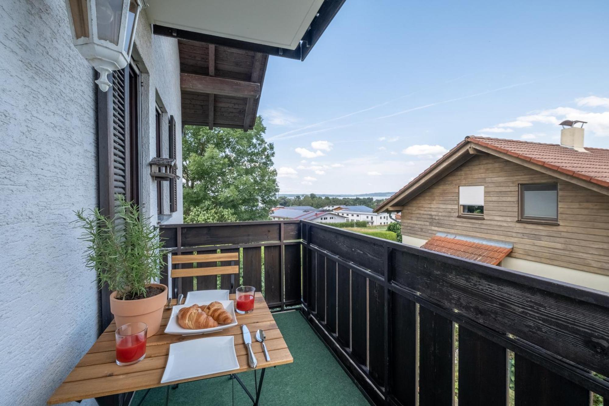 Gemuetliches Wohlfuehl-Apartment Mit Perfektem Seeblick Dießen am Ammersee Kültér fotó